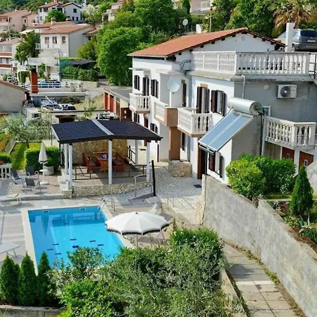 'villa Ivisa' Mit Eigenem Pool Vakantiehuis