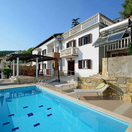 'villa Ivisa' Mit Eigenem Pool