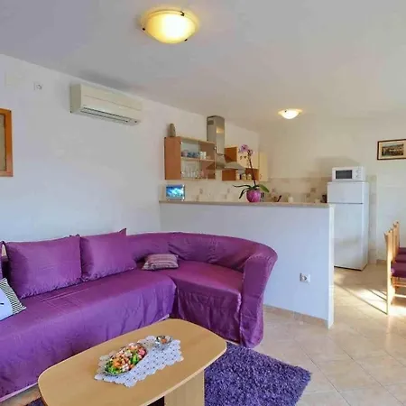 'villa Ivisa' Mit Eigenem Pool Casa vacanze