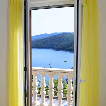 'villa Ivisa' Mit Eigenem Pool Vakantiehuis